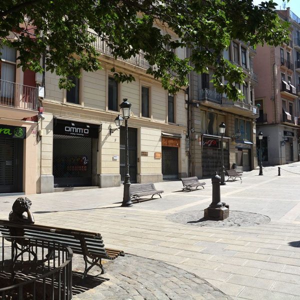 Manrsea.- Plaça de l'Om (8/2014)