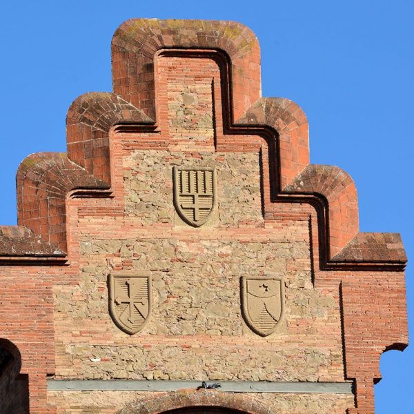 Manresa.- Convent de les Clarisses - Edificació modernista d'activitats socials (8/2014)