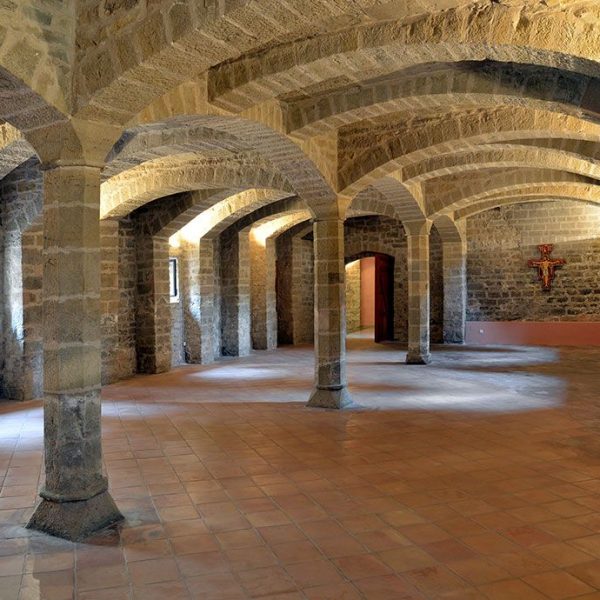 Manresa.- Convent de les Clarisses - Sala gòtica (7/2014)