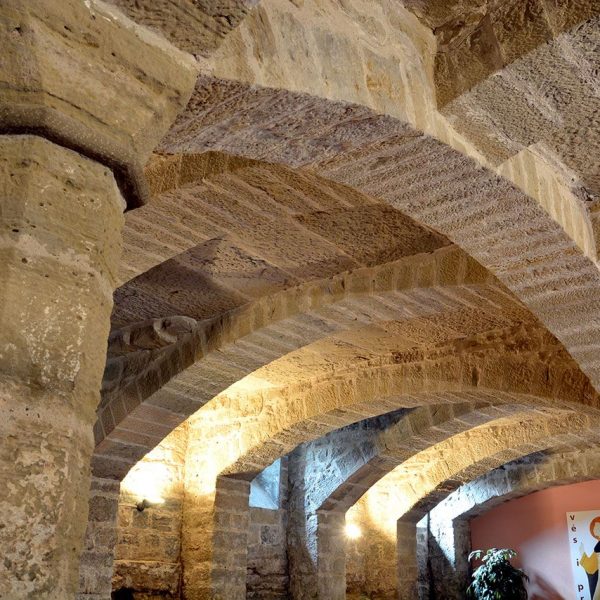 Manresa.- Convent de les Clarisses - Sala gòtica (7/2014)