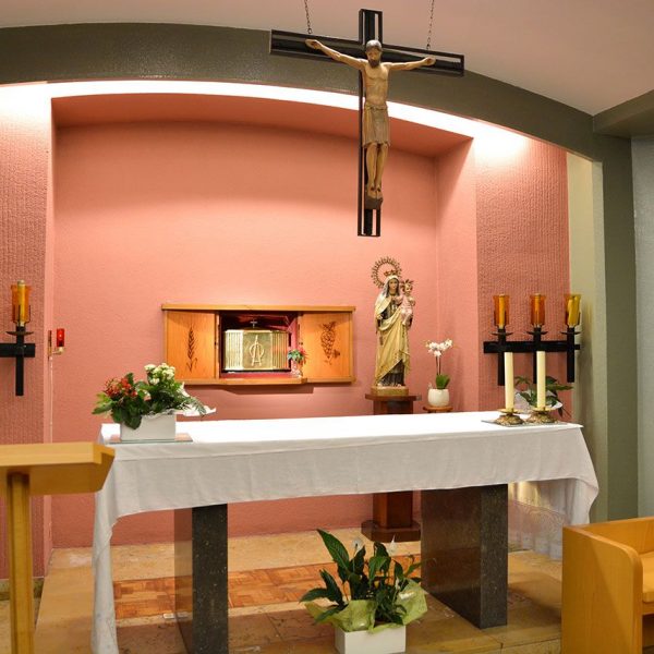 Manresa.- Església del Carme - Cripta (10/2014)