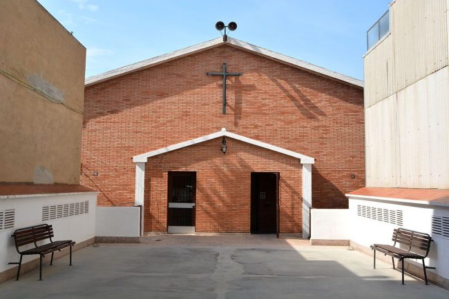 Manresa.- Església nova de S. Josep que va substituir la dita Vella, al quedar petita per acollir tots els feligresos (9/2014)