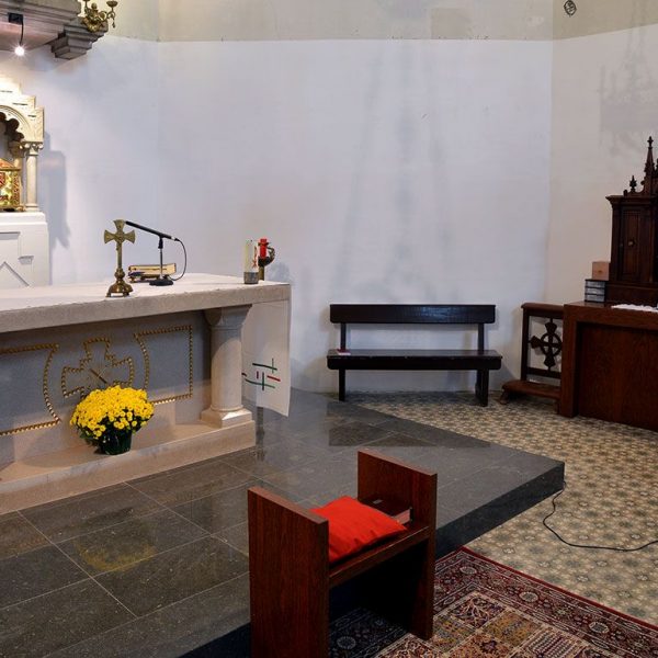 Manresa.-Església Vella de Mossèn Vidal o Sant Josep - Vista de l'altar (11/2014)