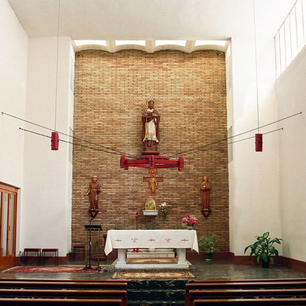 Manresa.- Església del convent de les caputxines en una fotografia de l'any 1996