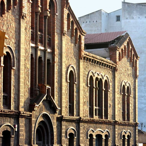 Manresa.- Escola d'Arts i Oficis fundada l'any 1902 per atendre la formació de la classe obrera (12/2014)