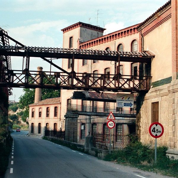 Manresa.- Farinera La Favorita emplaçada sobre un molí del S. XVI (7/1996)