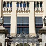 Manresa.- Institut eclèctic /modernista Lluis de Peguera, obra de Alexandre Soler i Marc (8/2014)