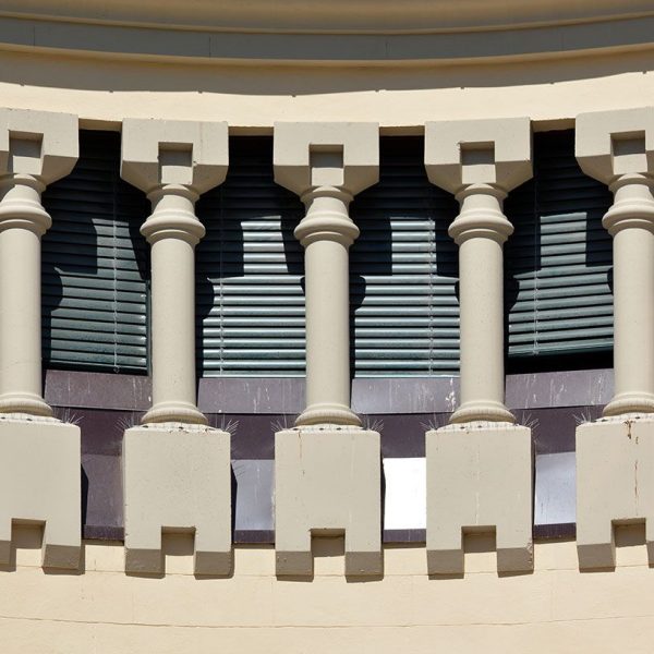 Manresa.- Institut eclèctic /modernista Lluis de Peguera, obra de Alexandre Soler i Marc (8/2014)