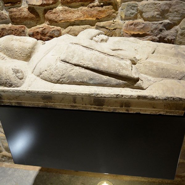 Manresa.- Carrer del Balç, Centre d'interpretació del carrer - Ossera gòtica, S. XIV/XV (7/2014)