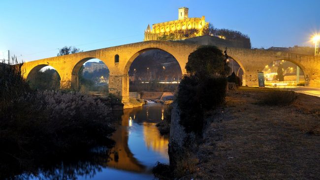 Manresa.- Pont Vell i Basílica de Santa Maria (12/2013)