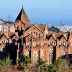 Barcelona.- Monestir de Santa Maria de Valldonzella d’estil modernista neogòtic del 1913 emprés per l’abadessa Esperança Roca aconsellada pel bisbe Torras i Bages (3/2015)