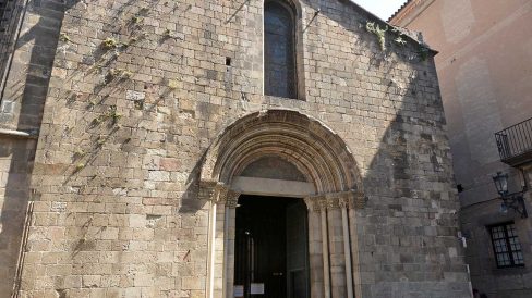 Barcelona.- Capella romànica de Santa Llúcia, va ser construïda entre 1257 i 1268, es d'una sola nau i planta rectangular (6/2015)