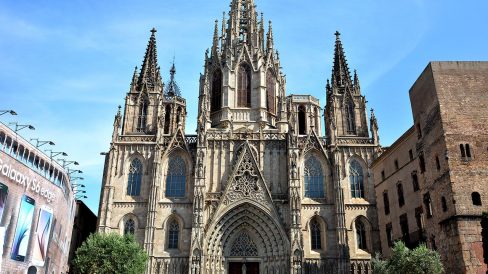 Barcelona.- Catedral de la Santa Creu. Amb orígens del S. VII, l'església gòtica actual correspon als S. XIII/XV, construïda sobre l'anterior romànica (5/2015)