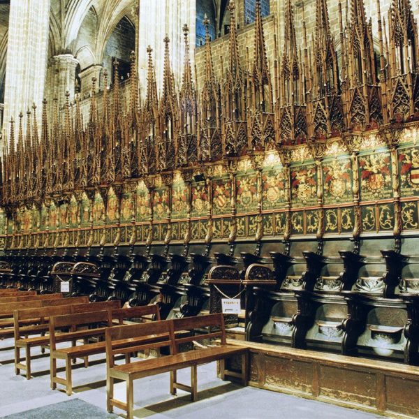 Barcelona.- Catedral de la Santa Creu, gòtica dels S. XIII/XV - Cor de Pere Sanglada amb cadirats dels S. XIV i XV (10/2002)