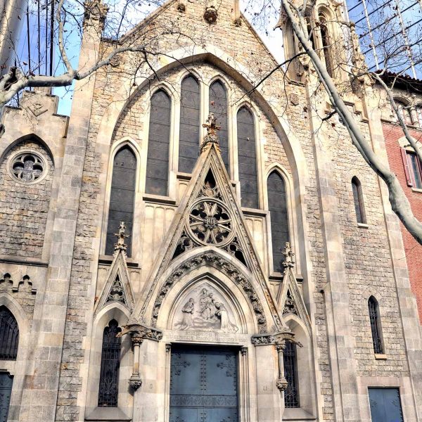 Barcelona.- Església del convent de Pompeia, promoguda l'any 1908 pel Pare Rupert Maria a imitació de les congregacions italianes. (4/2013)