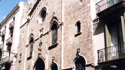 Barcelona.- Església de S. Jaume que es va traslladar a aquest lloc procedent de la plaça de S. Jaume quant es va enderrocar per poder ampliar la plaça (6/2005)