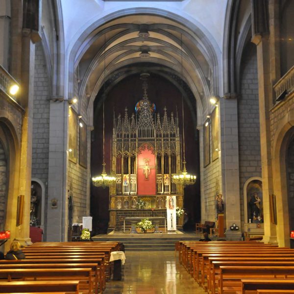 Barcelona.-Església gòtica de S. Jaume del S.XIV reformada en el S. XIX . Consta d'una sola nau de creu llatina coberta amb voltes de creueria (12/2009)