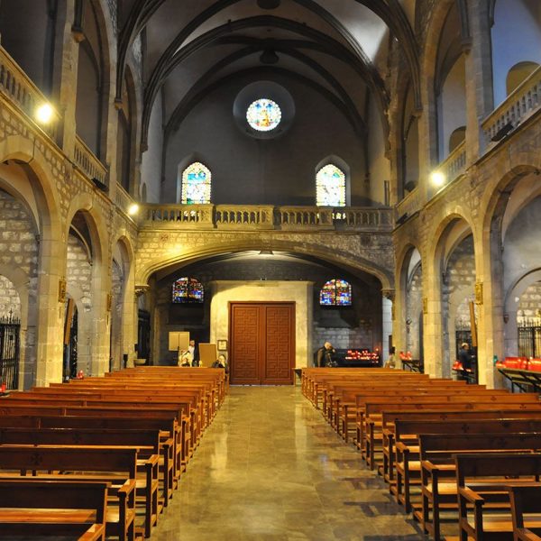 Barcelona.-Església gòtica de S. Jaume del S.XIV reformada en el S. XIX . Consta d'una sola nau de creu llatina coberta amb voltes de creueria (12/2009)