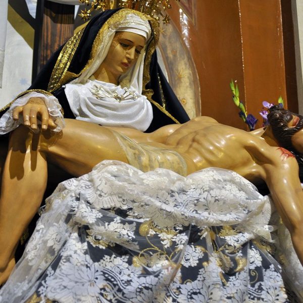 Barcelona.-Església gòtica de Sant Jaume del S.XIV reformada en el S. XIX . Mare de Déu de Las Angustias (4/2009)