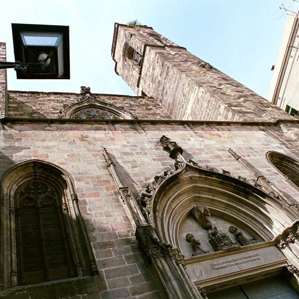 Barcelona.-Església gòtica de Sant Just i Pastor, iniciada l'any 1345 i acabada vers 1500. La façana es reconstruí en estil neogòtic entre 1880/87 (5/2005)