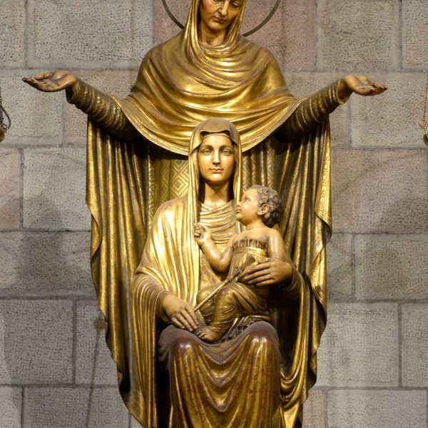 Barcelona.- Església del monestir de Santa Anna, S. XIII. Conjunt escultòric de Santa Anna amb la Verge i el nen Jesús (2/2015)