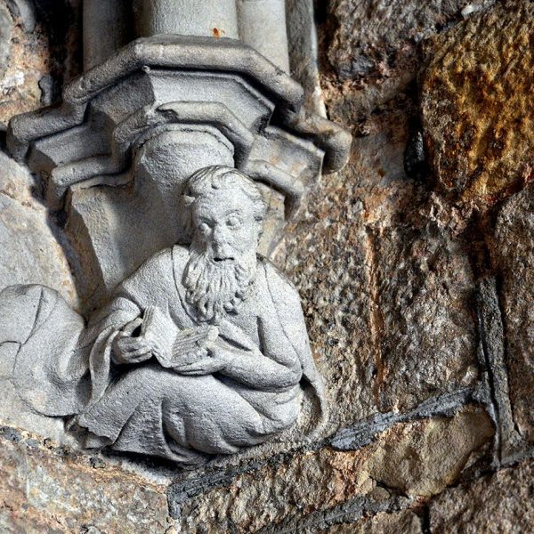 Barcelona.- Església del monestir de Santa Anna, S. XIII. Mènsula de les voltes del claustre del S. XV (11/2004)