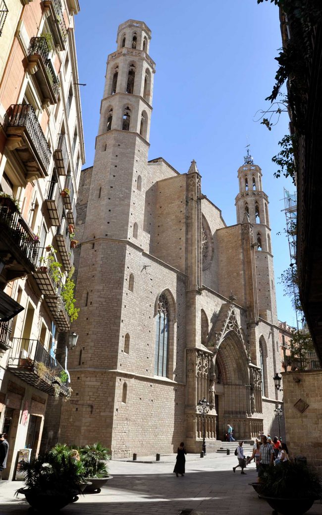 Barcelona.-Església de Santa Maria del Mar. Es la millor i més perfecte de les esglésies gòtiques catalanes. Iniciada l'any 1329 i consagrada el 1383 (9/2010)