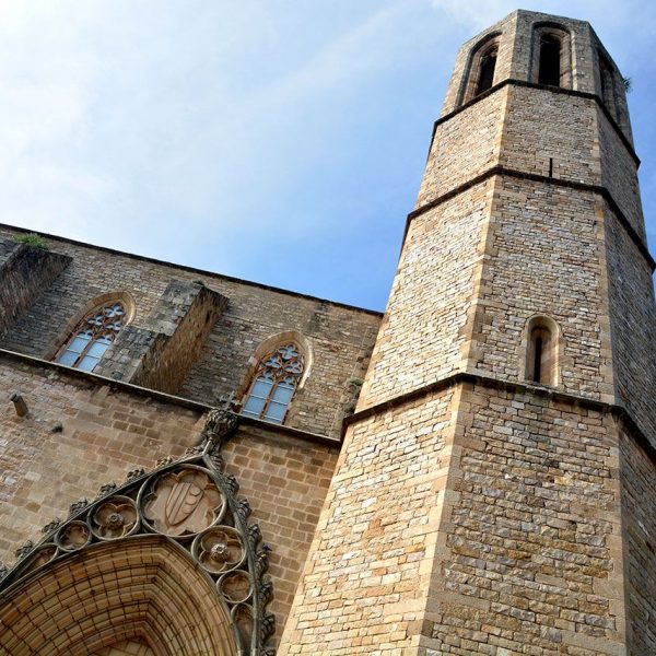 Barcelona.- Monestir gòtic de Pedralbes, fundat l'any 1327 per la reina Elisenda de Montcada. Vista del campanar octogonal (9/2014)