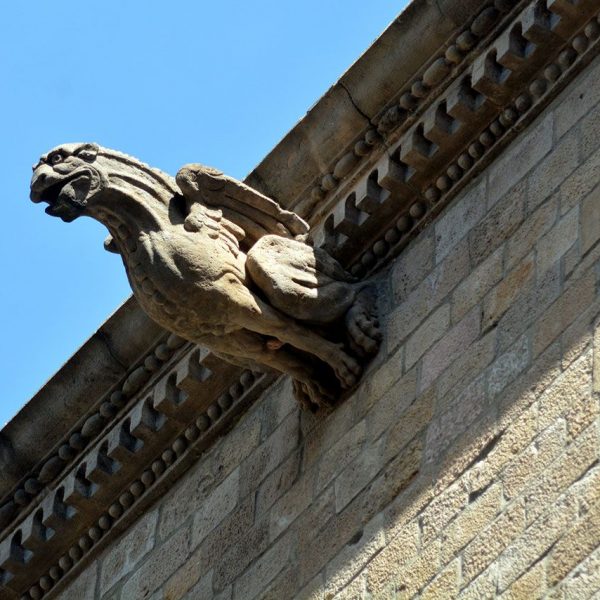 Barcelona.- Palau del Lloctinent, de planta rectangular construït entre 1549/1558 per Ordre de Carles V. Detall d'una de les gàrgoles (4/2015)