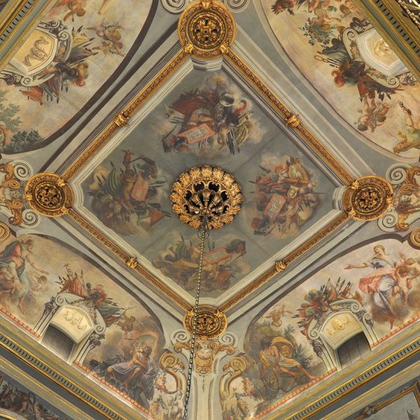 Barcelona.- Palau Moja o dels Marquesos de Comillas. El Saló Vigatà està decorat amb pintures murals de Francesc Pla (El Viagatà) de 1790 (1/2010)