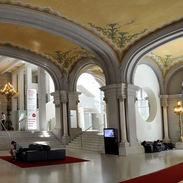 Barcelona.- Palau Nacional construït entre 1926/1929 per l'Exposició Internacional de Barcelona de 1929. Vista del vestíbul (5/2014)