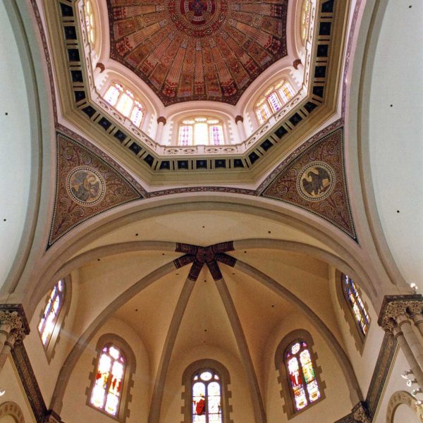 Barcelona.- Seminari Conciliar, obra d'Elies Rogent, es va aixecar entre 1878/1888. Vista de la cúpula (6/2005)