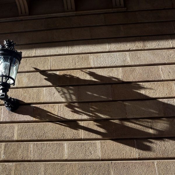 Barcelona.- Ateneu Barcelonès, fundat l'any 1836 i ubicat a l'antic Palau Sabassona es un edifici neoclàssic amb salons decorats per Francesc Pla (1790) (5/015)