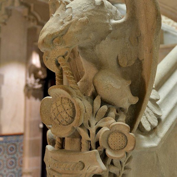 Barcelona.- Casa Amatller de Josep Puig i Cadafalch del 1900. Detall de l'ornamentació de l'escala noble (1/2015)