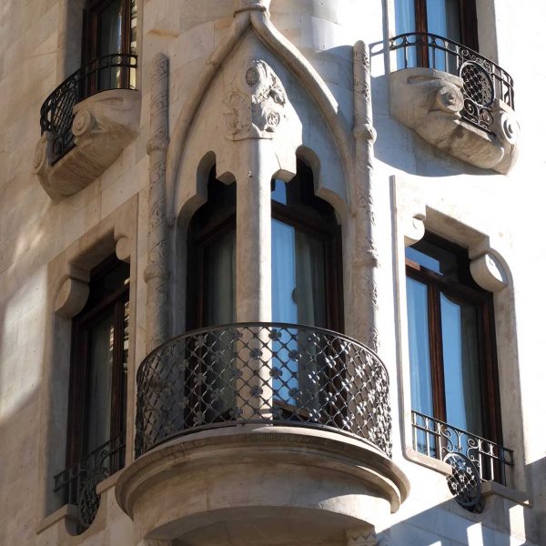 Barcelona.- Casa Fuster de l'arquitecte Domènech i Montaner (1908/1910) adaptada com Hotel (3/2000)