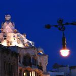 Barcelona.- Casa Milà o la Pedrera. Es la més original de les cases d'habitatges de Gaudí, amb la façana ondulada. Construïda entre 1905/1910 (1/2007)