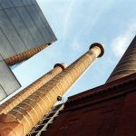 Barcelona.- Central Tèrmica de FECSA del paral·lel construïda l'any 1883 coneguda com la de les tres xemeneies i que va funcionar fins 1989 (6/2004)