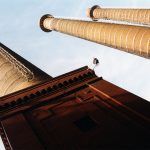Barcelona.- Central Tèrmica de FECSA del paral·lel construïda l'any 1883 coneguda com la de les tres xemeneies i que va funcionar fins 1989 (6/2004)