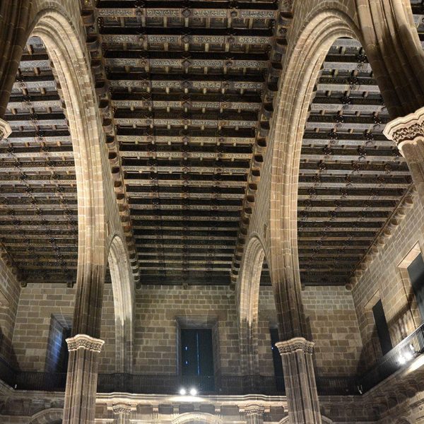 Barcelona.- La Llotja amb el gran saló gòtic de Contractació de tres naus acabat l'any 1392 obra de Pere d'Arvei (4/2017)