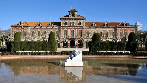 Barcelona.- Parlament de Catalunya. Es la institució hereva de les antigues Corts Catalanes d'estil classicista francès construït entre 1716/1748 (12/2010)
