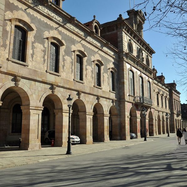 Barcelona.- Parlament de Catalunya. Es la institució hereva de les antigues Corts Catalanes d'estil classicista francès construït entre 1716/1748 (1/2010)