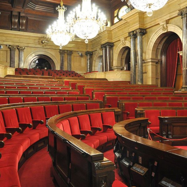 Barcelona.- Parlament de Catalunya, d'estil classicista francès construït entre 1716/1748 i restauracions posteriors - Hemicicle (1/2010)