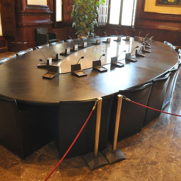 Barcelona.- Parlament de Catalunya, d'estil classicista francès construït entre 1716/1748 i restauracions posteriors - Sala de reunions de Mesa i Junta de Portaveus (1/2010)
