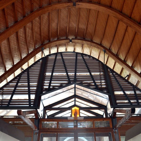 Barcelona.-Mercat de Santa Caterina, remodelat el 2005. L'anterior d'estil neoclàssic del 1837 se li va afegir aquesta teulada de línies ondulants de 4.200 Mts.2 (5/2014)