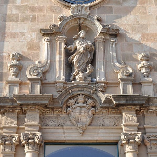 Barcelona.-Hospital de la Sta. Creu i S. Pau, construït per Lluis Domènch i Montaner i pel seu fill Domènech Roura - Pavelló del Convent (1/2012)