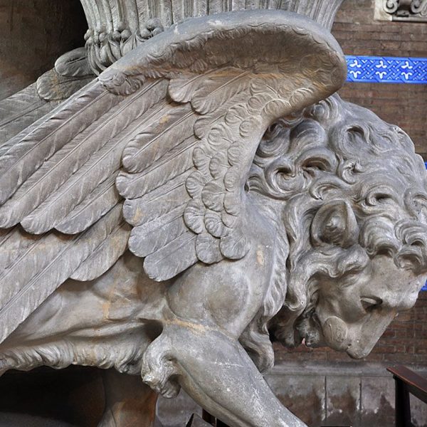 Barcelona.- Hospital de la Sta. Creu i S. Pau, construït per Lluis Domènch i Montaner i pel seu fill Domènech Roura - Trona de l'Església (1/2012)