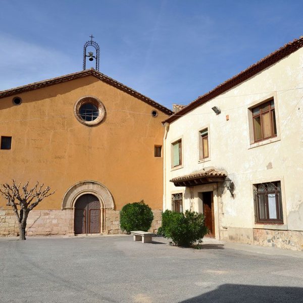 Montblanc.- Convent dels Mercedaris amb l’església de l’any 1340 d’origen romànic. Des de 1835 el convent es converteix en escola que encara perdura (3/2014)