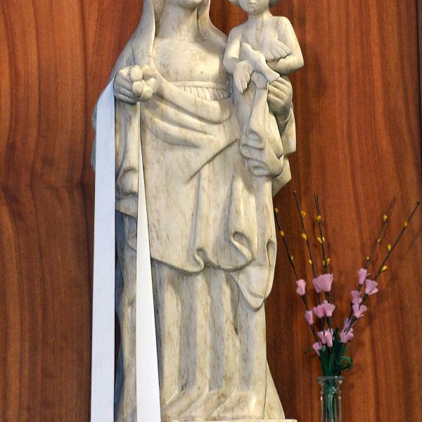 Montblanc.- Santuari Mare de Déu de la Serra, S. XIV. Mare de Déu Petita de l’any 2006 en substitució d’una d’alabastre del S.XVII sostreta per la guerra (7/2015)