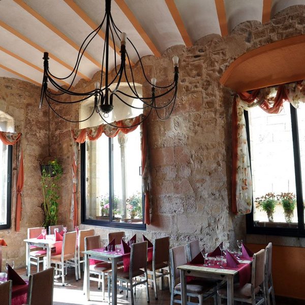 Montblanc.- Casa Aguiló, S. XIII/XV d’estil gòtic convertida en restaurant - Interior segona planta (4/2014)