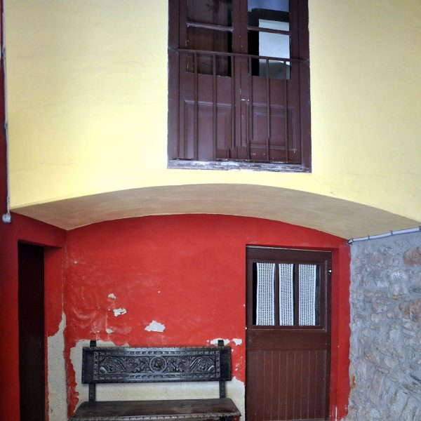 Montblanc.-Casa Macià Guarro i Ribé (1863/1953). Diputat, Conseller d’Ensenyament i Alcalde de Montblanc, presidí la proclamació de la República l’any 1931 (4/2014)